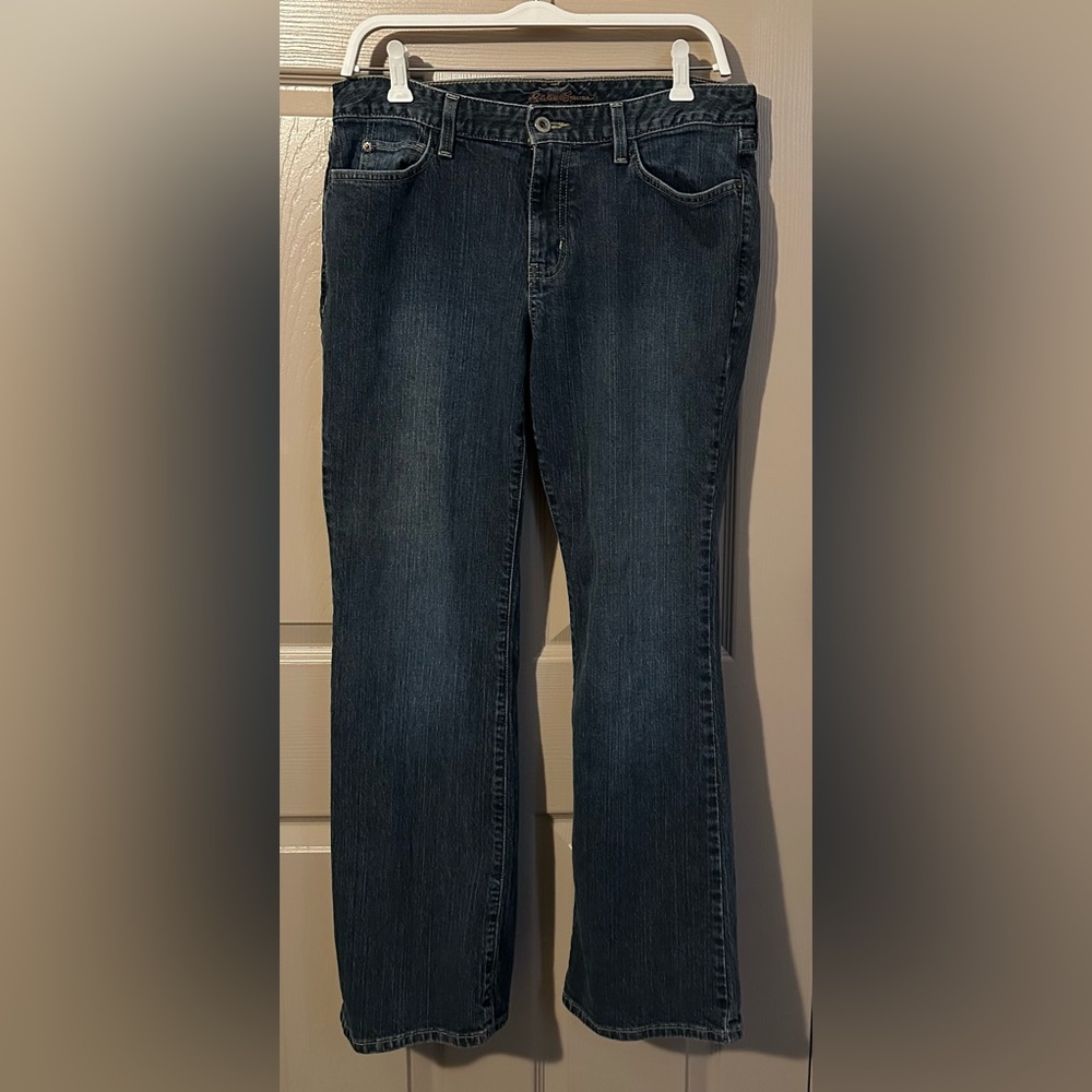 Eddie Bauer 8S curvy boot cut jeans.